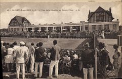 Postal La Baule sobre Mar una bonita reunión al Tenis club