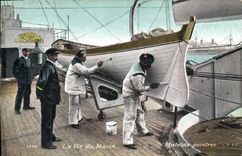 CPA Militaria La vie du marin Matelots paintres 