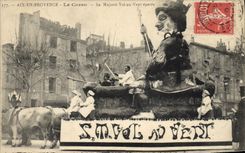 CPA Carnaval Le Corso Sa Majeste Vol au VEnt epatee Boeufs Aix en Provence 
