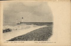 CPA Phare Fecamp Les jetees et la plage 
