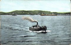 CPA Militaria Chaloupe a vapeur Bateau Marins 