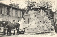 CPA Carnaval XX Aix en Provence Cours Mirabeau Pierrot et Colombine quittent l'etoile d'amour pour rendre visite a SM Carnaval Lion 