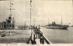 Vintage Postcard Headlight Le Havre the pier and the semaphore Boat