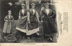 CPA Folklore Les chansons de Jean Rameau illustrees Sur les poincons Femmes