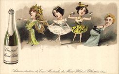 CPA Publicite Cristal Mont Pilat Eaux Minerales Pelussin Loire Femmes TOP