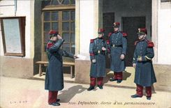 CPA Militaria Infanterie Sortie d'un permissionnaire 