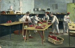 CPA Militaria Infanterie Interieur d'une cuisine 