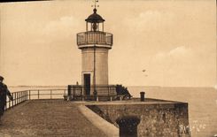 Vintage Postcard Headlight of the Southern Pier Pallice La Rochelle
