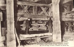 CPA Folklore Vin Vendange Champagne Maison Paul Court Dijon Un pressurage a la cuverie des Ducs de Bourgogne Alix de Vergy situee a Chenive au Clos du Roy 