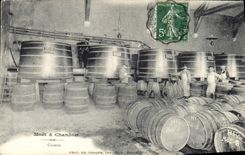 CPA Folklore Vin Vendange Champagne Moet & Chandon Cuverie