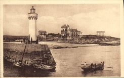 CPA Phare Quiberon Le phare de Port Haliguen et le chateau Villa Saint Hyacinthe 