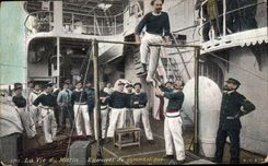 CPA Militaria La vie du Marin Exercices de gymnastique 