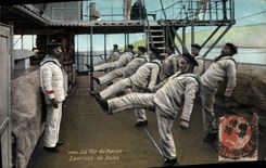 CPA Militaria La vie du Marin Exercice de boxe 