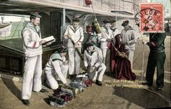 Vintage Postcard Militaria life of the Sailor School of fanionnage