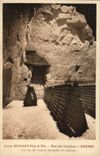 CPA Folklore Vigne Vin Vendanges Champagne Caves Ruinart Pere & Fils Rue des Crayeres Reims Un coin des Crayeres Bouteilles sur pupitres