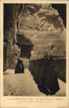 CPA Folklore Vigne Vin Vendanges Champagne Caves Ruinart Pere & Fils Rue des Crayeres Reims Rheims Un coin des crayeres