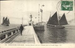 Vintage Postcard Phare Boulogne on Mer Boats making veil towards Iceland for large the sin Sailing boats