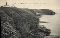 CPA Phare Le Cap Frehel Les rochers et les grottes 