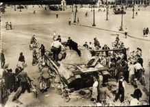 CPM Militaria Char allemand Place de la Concorde Paris Tabk