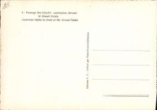 American Modern Postcards Militaria Paris Passage of the blinds in front of the Large palace Tank Tank