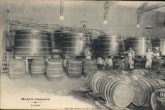 CPA Champagne Moet & Chandon Cuverie