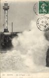 CPA Phare Dieppe Effet de vagues