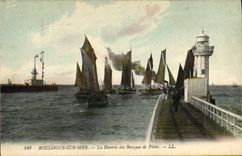 Vintage Postcard Boulogne Headlight on Sea the re-entry of the boats of sin Boats
