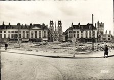 CPM Militaria Orleans 1941 Vue vers la cathedrale avant le percement du prolongement de la rue Jeanne d'Arc Larousse