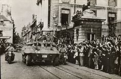 CPM Militaria De Sienne a Belfort Liberation de Dijon Tank Char d'assaut