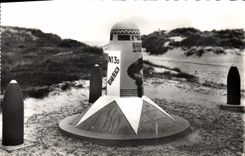 CPM Militaria Sainte Marie du Mont Utah Beach Borne 00 de la Voie de la Liberte Breche de Sainte Marie du Mont Musee du debarquement 