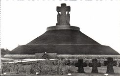 Modern Postcard Militaria the combe the German cemetery