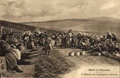 CPA Folklore Vin Vendange Champagne Moet & Chandon Le dejeuner des vendangeurs a Epernay
