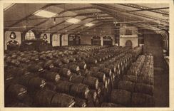 CPA Folklore Vin Vendange Champagne Pommery & Greno Reims Un cellier rempli de vins nouveaux