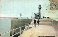 CPA Phare Le Havre La nouvelle jetee Peche Pecheurs