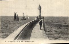 Vintage Postcard Croisic the pier and the Headlight