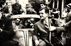 Modern Postcards Militaria the FFI make captive a German and seize his weapons