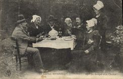 CPA Folklore Cantal La soupe aux choux 