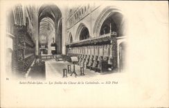 CPA Orgue Saint Pol de Leon Les stalles du choeur de la cathedrale 