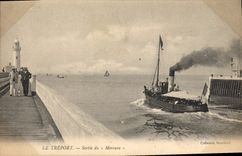 CPA Phare Le Treport Sortie du Mercure Bateau