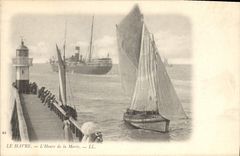 CPA Phare Le Havre L'heure de la maree Bateaux