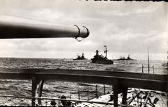 CPM Militaria Bateau Marine francaise en patrouille