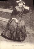 CPA Folklore Jeune fille de Lorient