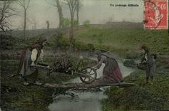 CPA Folklore Brouette Un passage difficile