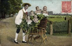 CPA Fantaisie Jardinier Enfant Bebes Brouette 