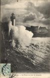 CPA Phare Dieppe Le phare un jour de tempete