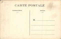 CPA Folklore Au Bourg de Batz Les beaux costumes d'autrefois