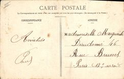 CPA Folklore Au Bourg de Batz Costumes des jours de fete