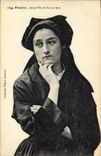 CPA Folklore Pensive Jeune fille de L'Ile de Sein