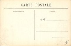 CPA Folklore Pensive Jeune fille de L'Ile de Sein