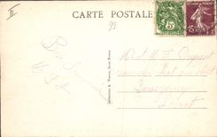 CPA Phare Entree d'un vapeur Binic Bateau